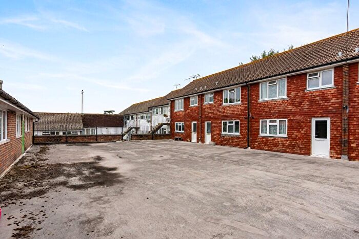 3 Bedroom Maisonette To Rent In Orion Parade, Hassocks, West Sussex, BN6