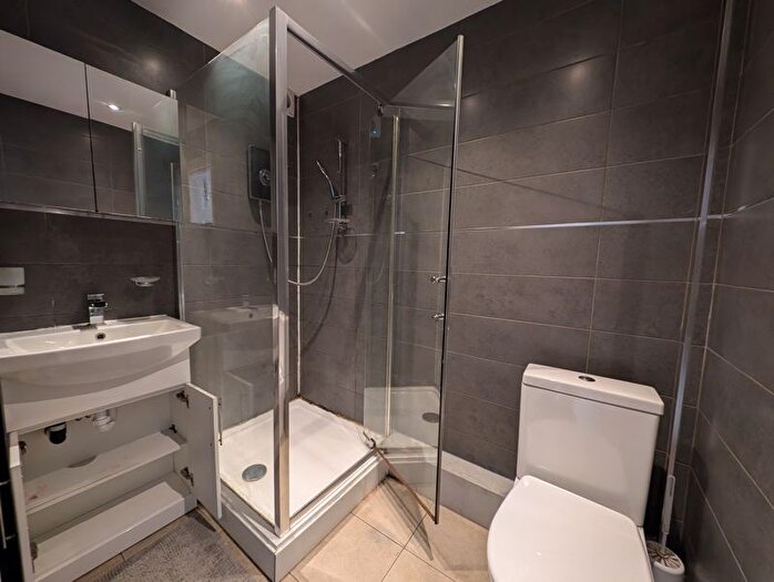 2 Bedroom Flat To Rent In Haydon House, Studley Warwickshire., B80