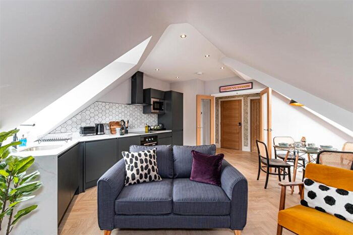 2 Bedroom Apartment To Rent In Chelmsford Grove, Sandyford, Newcastle Upon Tyne, NE2