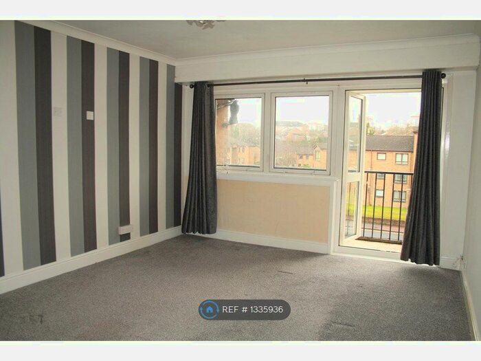2 Bedroom Flat To Rent In Canal Terrace, Paisley, PA1