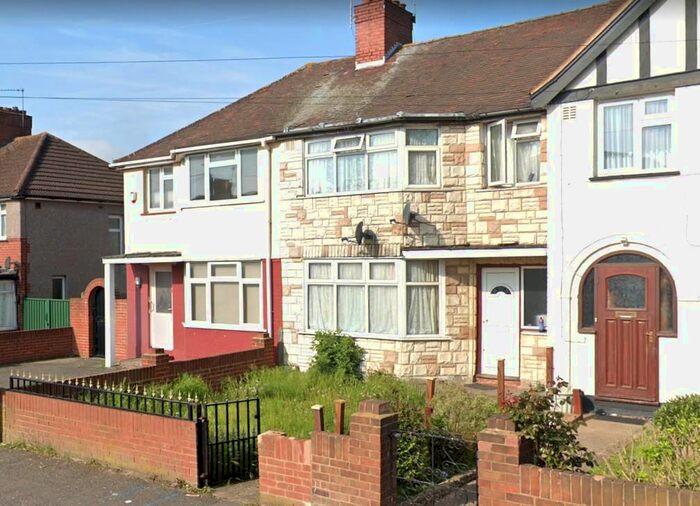 3 Bedroom Terraced House To Rent In Mildred Avenue, Hayes, UB3