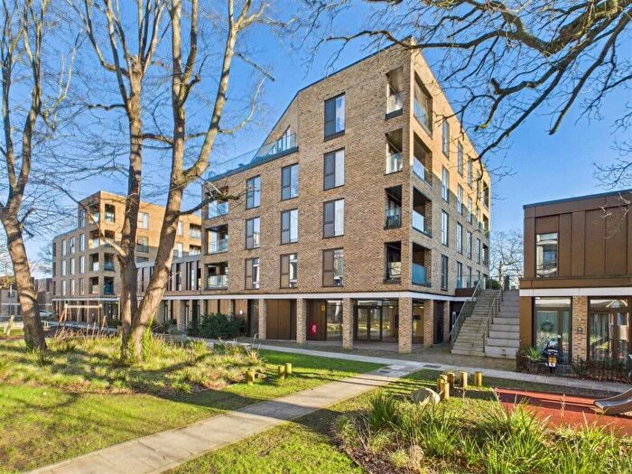 1 Bedroom Flat To Rent In Hewitts Way, Walton-On-Thames, Surrey, KT12