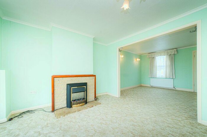 3 Bedroom Semi-Detached House For Sale In Woodside, Dunkirk, ME13