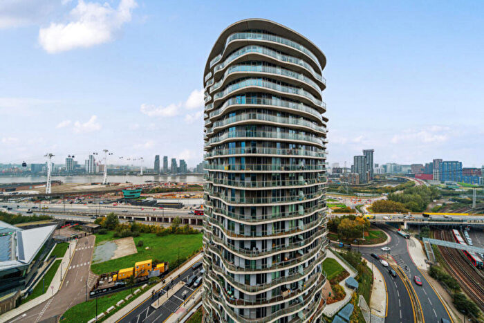 2 Bedroom Apartment To Rent In Western Gateway, London, E16
