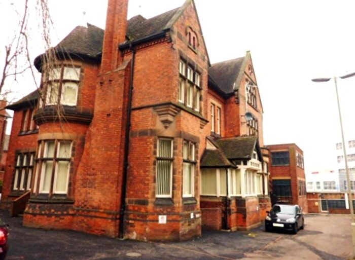 1 Bedroom Flat To Rent In , St James's Road, Dudley, DY1
