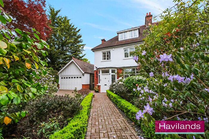 6 Bedroom House For Sale In Wellington Road, Enfield, EN1