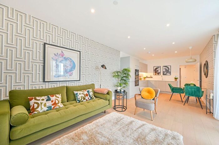 1 Bedroom Flat For Sale In Bookbinder Point, Acton, W3