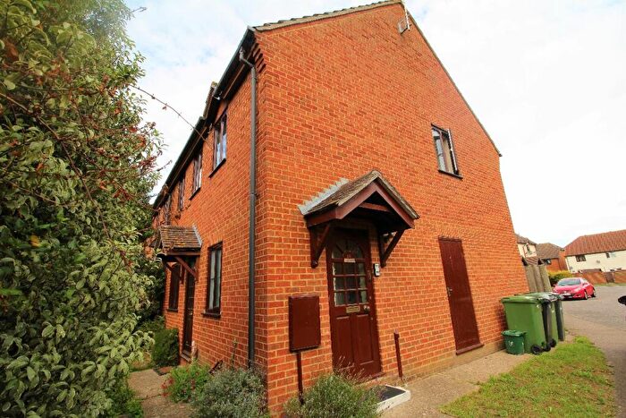 1 Bedroom Maisonette To Rent In Constance Close, Witham, CM8