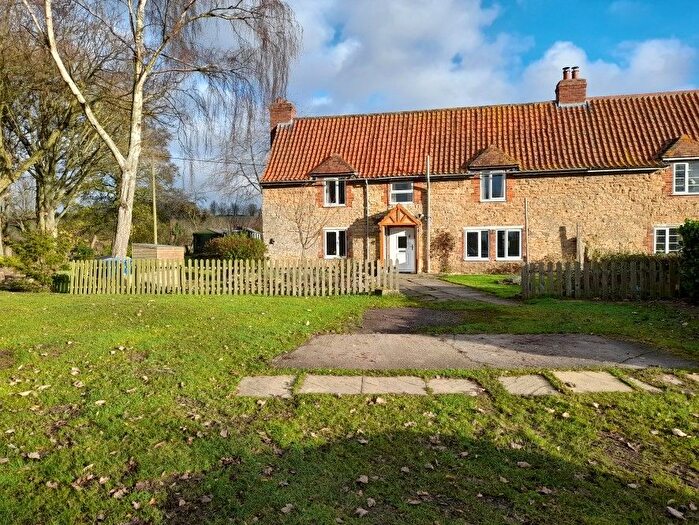 2 Bedroom Semi-Detached House For Sale In Bellwood Farm Cottage, Harpswell, Gainsborough, DN21