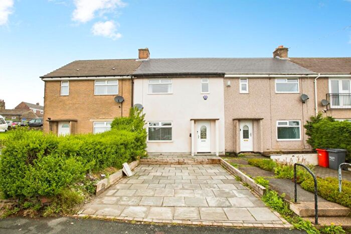2 Bedroom Terraced House For Sale In Whitehill Road, Halifax, HX2