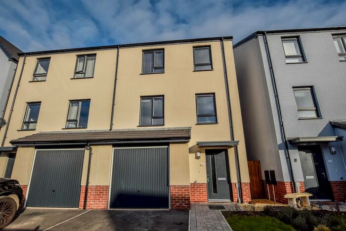 4 Bedroom Semi-Detached House To Rent In Heol Ty Draw, Barry CF62