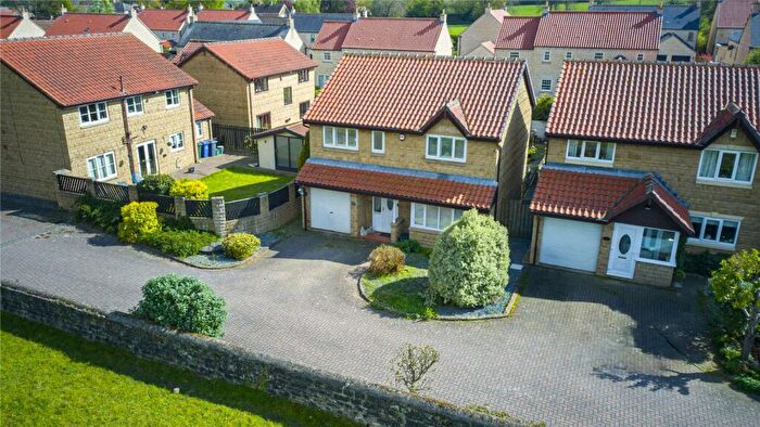 4 Bedroom Detached House For Sale In Cardwell Court, Braithwell, Rotherham, South Yorkshire, S66