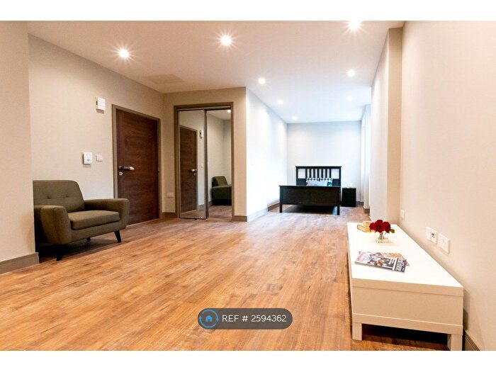 Studio To Rent In Week Street, Maidstone, ME14