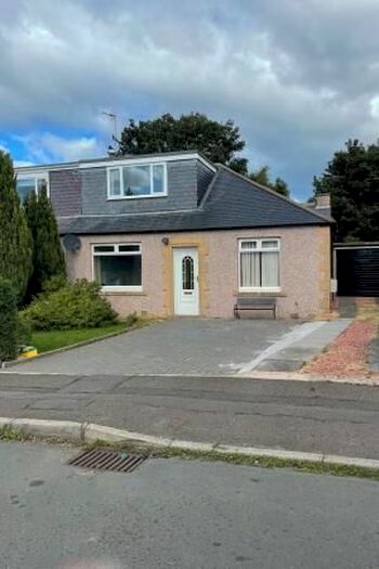 4 Bedroom Semi-Detached Bungalow To Rent In Moredun Park Drive, Edinburgh, EH17