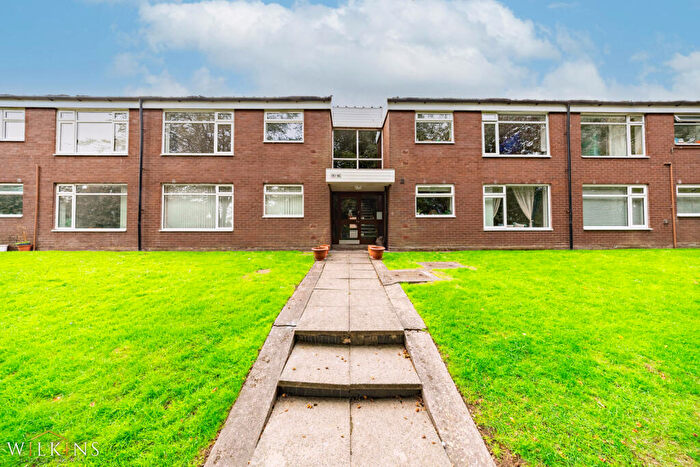 2 Bedroom Apartment To Rent In Lakeside Walk, Birmingham, West Midlands, B23