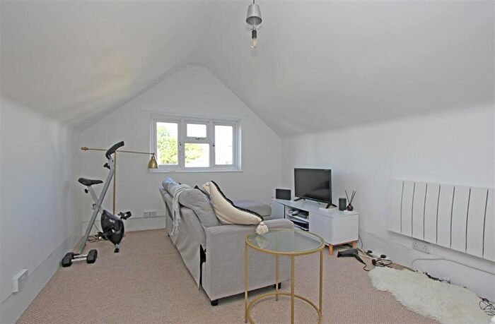 1 Bedroom Apartment To Rent In Moreton Road, South Croydon, CR2