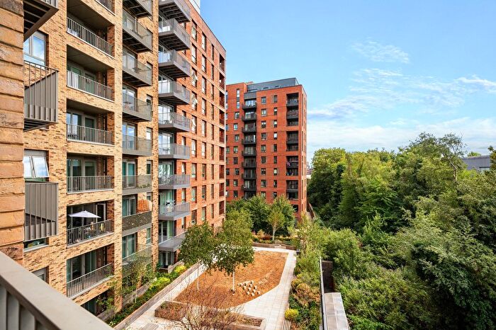 2 Bedroom Flat For Sale In Alington House, Mary Neuner Road, London ., N8
