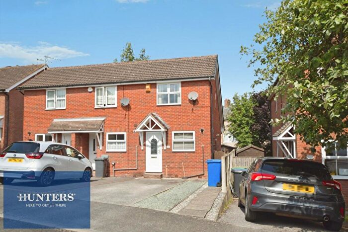 1 Bedroom Town House For Sale In Blackthorn Close, Hasland, Chesterfield, S41