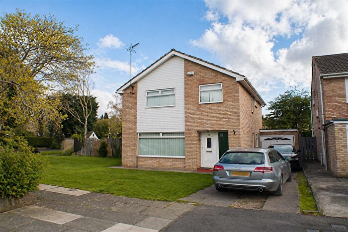 3 Bedroom Detached House For Sale In Faversham Court, Kingston Park, NE3