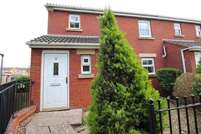 2 Bedroom Terraced House To Rent In Jay View, The Park, BS23