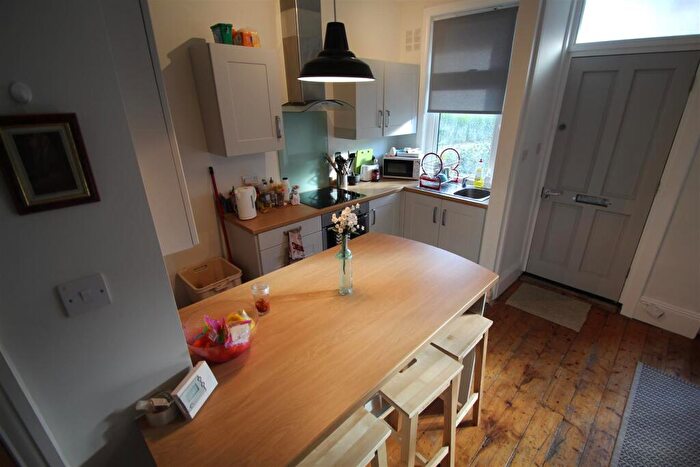 3 Bedroom Terraced House To Rent In Stanmore View, Burley, Leeds, LS4