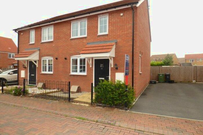 2 Bedroom Property To Rent In Wheatcroft Way, Swindon, SN1