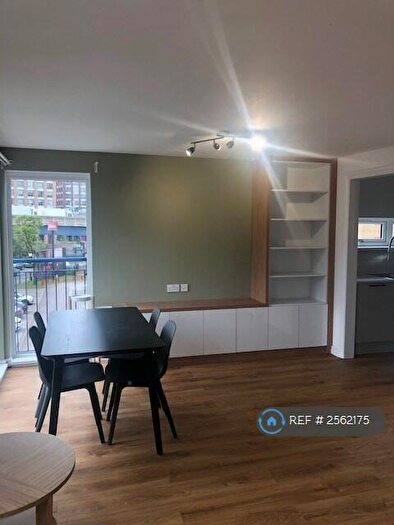 2 Bedroom Flat To Rent In Gaselee Street, London, E14