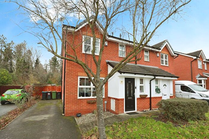 3 Bedroom Semi Detached House For Sale In Hollybank Close, Winnington, Northwich, CW8