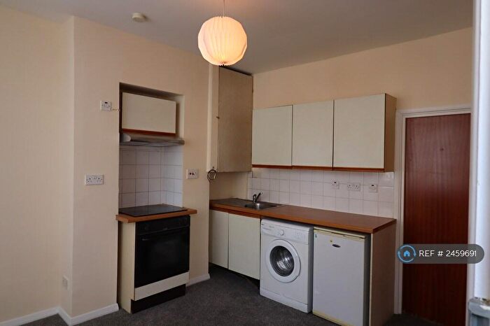 1 Bedroom Flat To Rent In Gordon Road, Canterbury, CT1