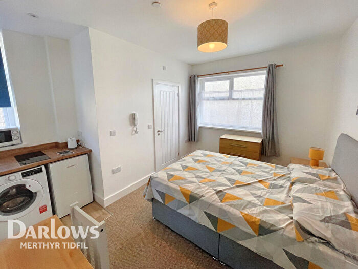 5 Bedroom Semi-Detached House For Sale In High Street, Tredegar, NP22