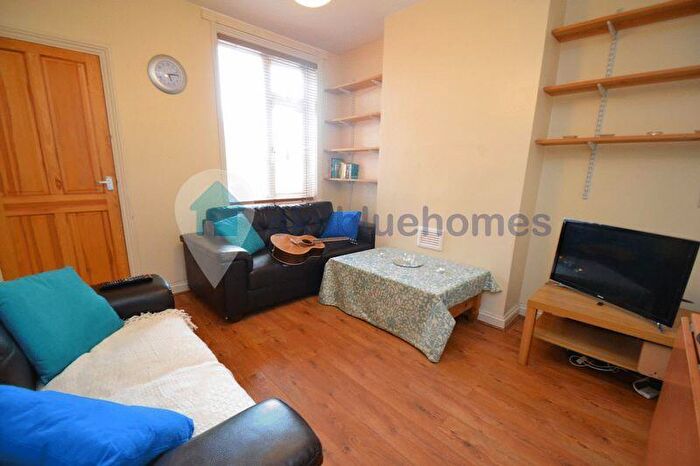 5 Bedroom Terraced House To Rent In Avenue Road Extension, Leicester, LE2