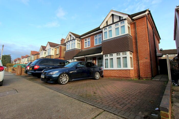 3 Bedroom Semi-Detached House To Rent In Parkfield Avenue, Uxbridge UB10