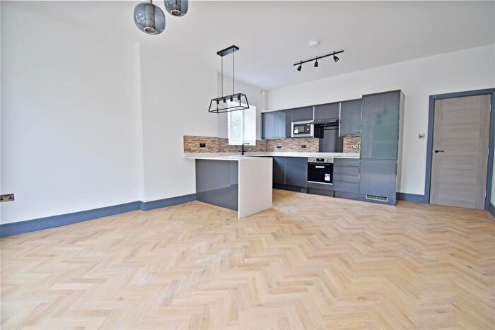 2 Bedroom Flat To Rent In Flat, Tapton House Road, Sheffield, S10