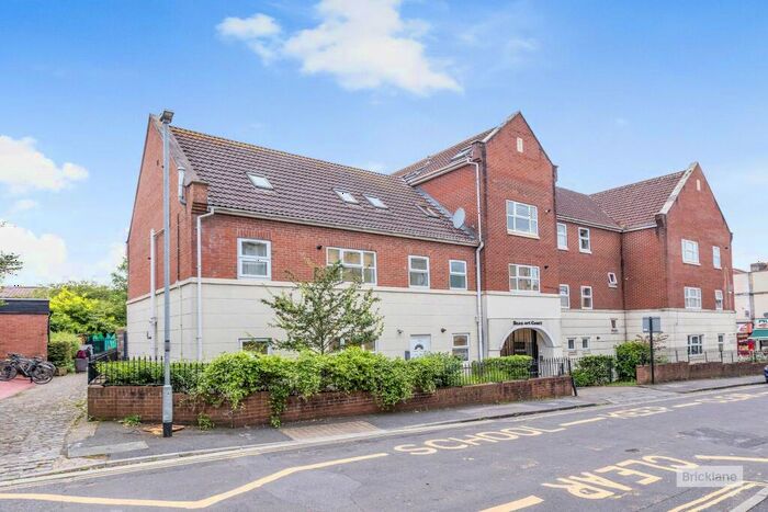 2 Bedroom Flat To Rent In Beaufort Street, Stapleton, Bristol, BS5