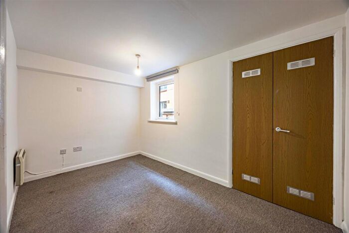 1 Bedroom Flat To Rent In Chardlace Walk, Nottingham, NG1
