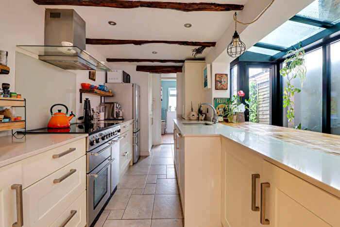 3 Bedroom Terraced House For Sale In Harpenden Rise, Harpenden, AL5