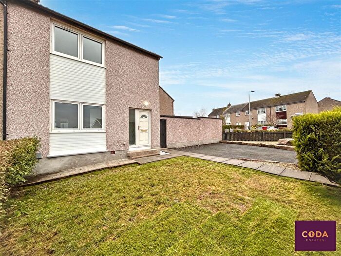 2 Bedroom Semi-Detached House For Sale In Oak Drive, Lenzie, G66