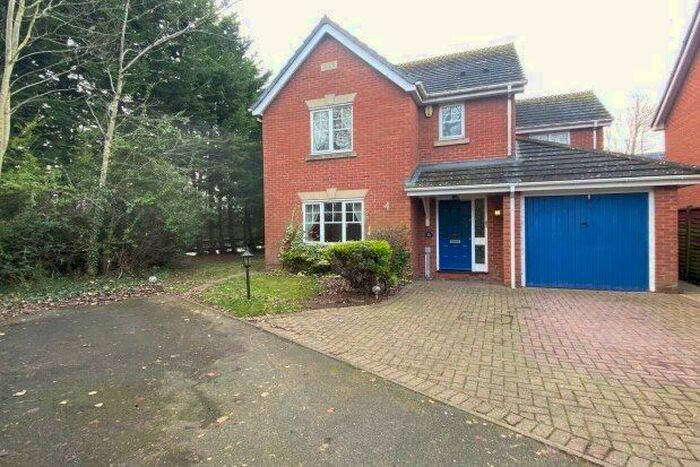 4 Bedroom Property To Rent In Rowntree Gardens, Worcester, WR4