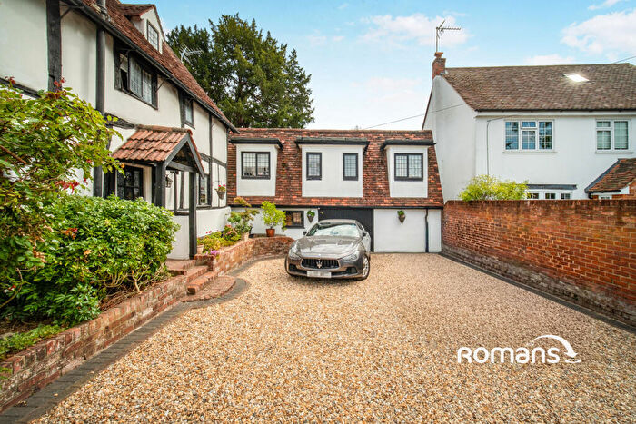 2 Bedroom House To Rent In Barkham Road, Wokingham, RG41