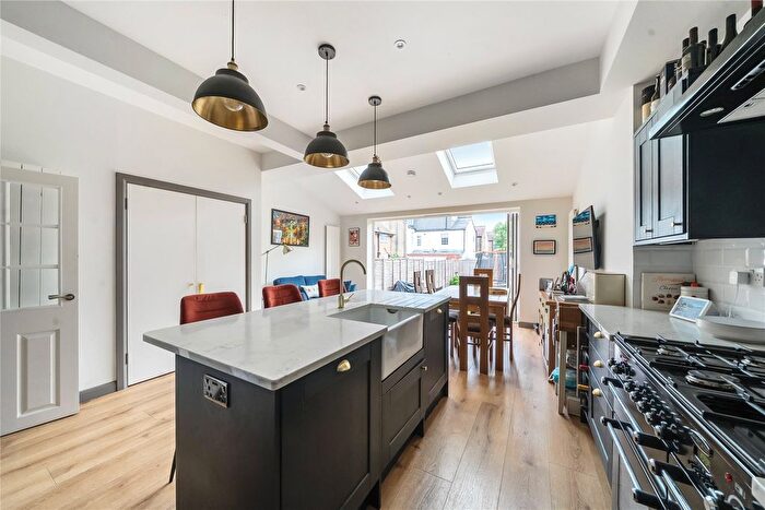 3 Bedroom End Of Terrace House For Sale In Pelham Road, Beckenham, BR3