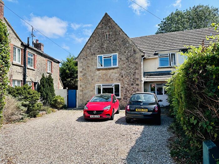 5 Bedroom Semi-Detached House For Sale In High Street, Watchfield, Oxfordshire, SN6