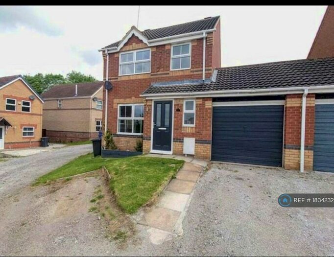 3 Bedroom Detached House To Rent In Merlin Avenue, Bolsover, Chesterfield, S44