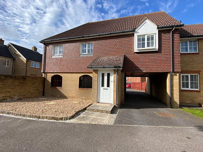 2 Bedroom Flat To Rent In Campbell Road Hawkinge, CT18