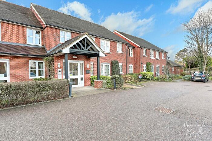 1 Bedroom Apartment For Sale In High Street, Epping, CM16