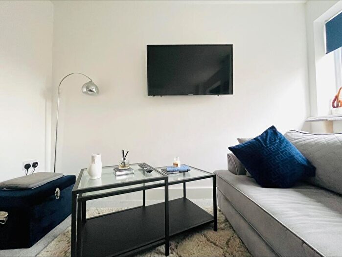 1 Bedroom Apartment For Sale In Queens Terrace, Southampton, SO14