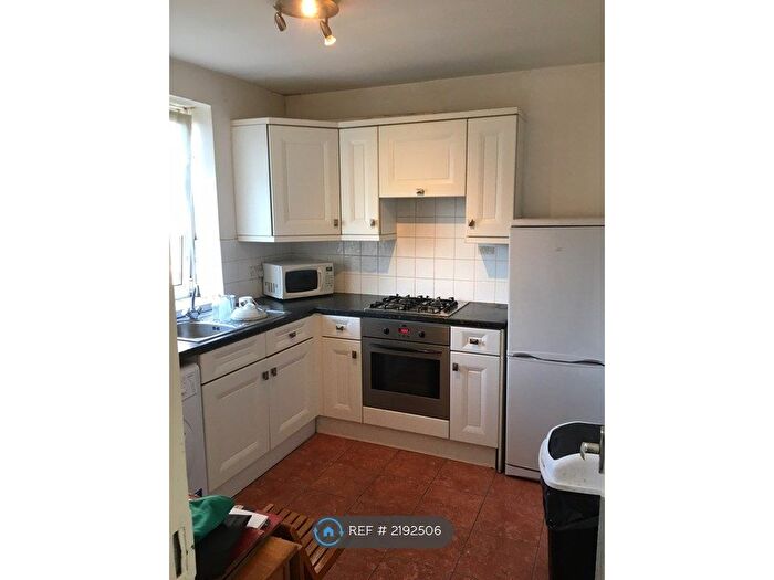 1 Bedroom Flat To Rent In Sulivan Court, London, SW6