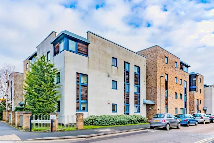 2 Bedroom Flat To Rent In London Road, Bicester, OX26