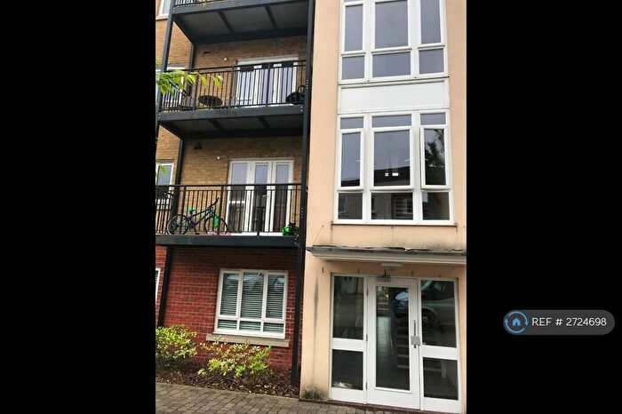 2 Bedroom Flat To Rent In Tadros Court, High Wycombe, HP13