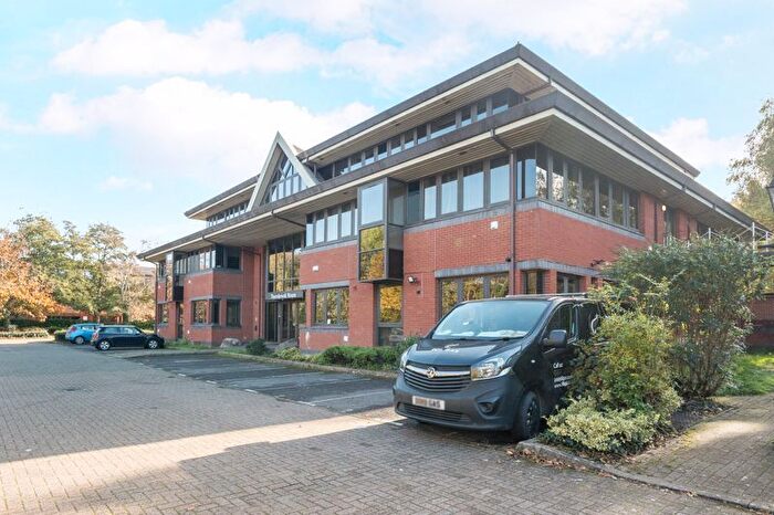 1 Bedroom Flat To Rent In Catteshall Lane, Godalming, GU7