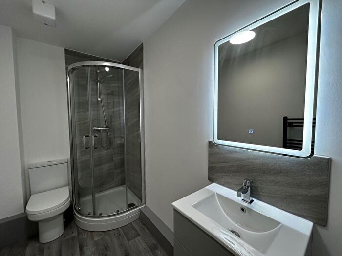 2 Bedroom Apartment To Rent In Green Lane, Yeadon, Leeds, LS19
